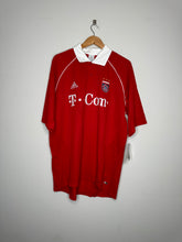 Load image into Gallery viewer, Bayern Munich Home Shirt 2005 - 2007 BNWT
