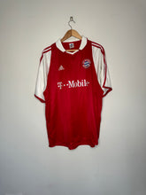 Load image into Gallery viewer, Bayern Munich Home Shirt 2003/2004
