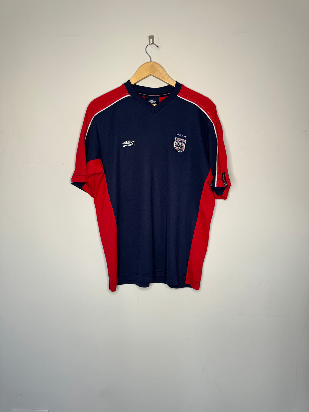 England Leisure Shirt 2002 - 2004